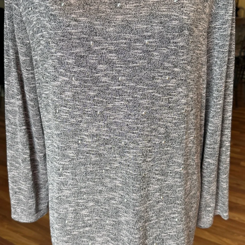 Juicy Couture size XXL long sleeve strappy neck gray & pink w/silver studs - Picture 3 of 6